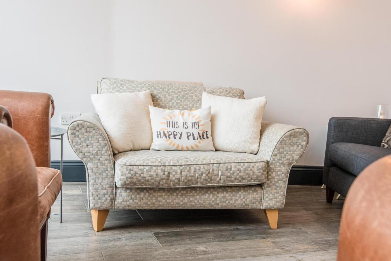 60 High Street, Southwold Apartment Bagian luar foto