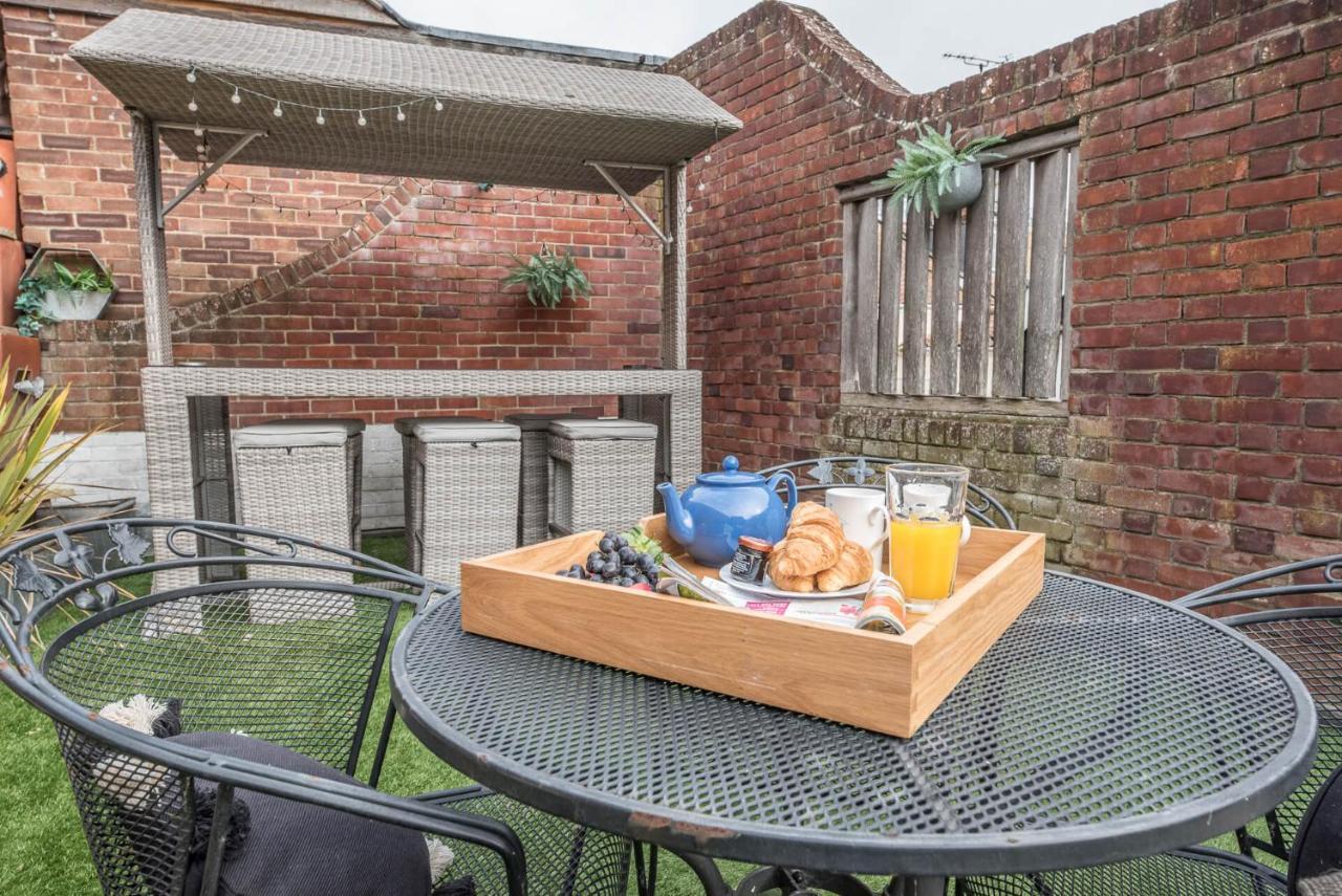 60 High Street, Southwold Apartment Bagian luar foto