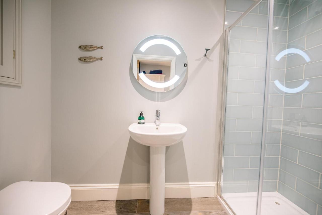 60 High Street, Southwold Apartment Bagian luar foto