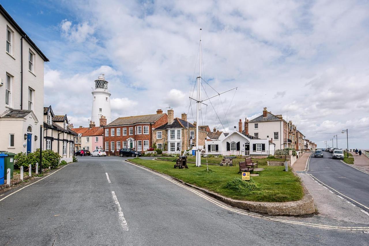 60 High Street, Southwold Apartment Bagian luar foto